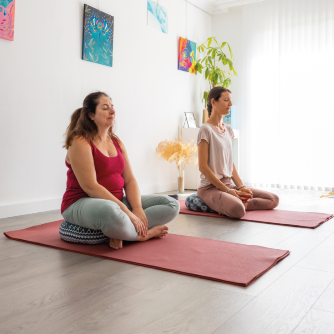 Photo de couverture de Laure BOUVIER- EssentielMans yoga